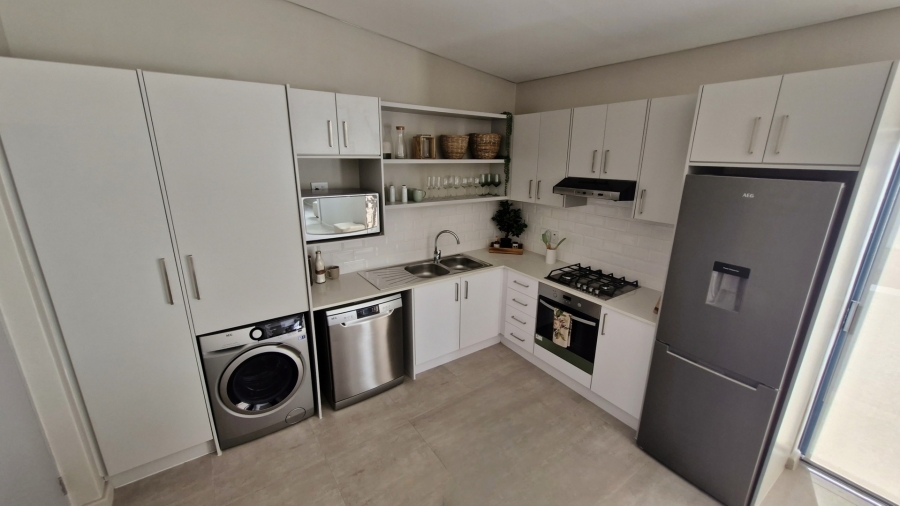 1 Bedroom Property for Sale in Table View Western Cape